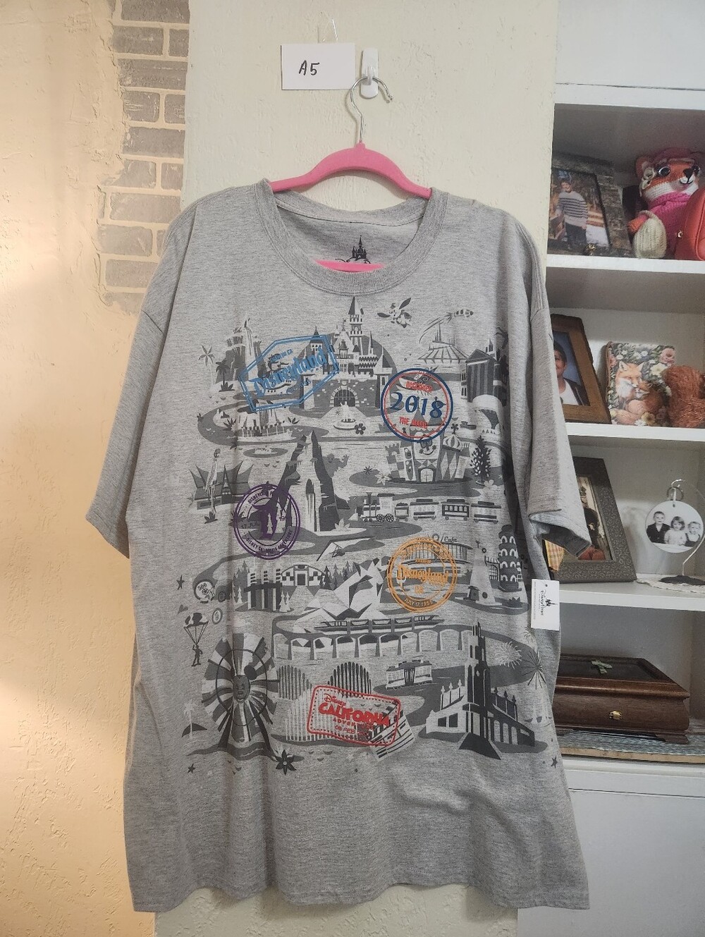 Disney Parks California Adventure Map Unisex T-shirt Size 2xl Euc